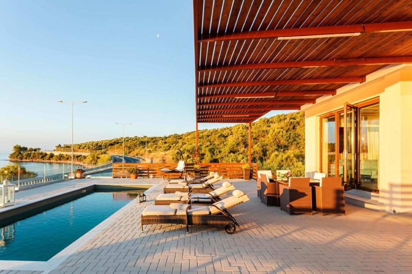 Seaside Summer Bliss - Aurora Luxury Pool Paradise Petalidi Luaran gambar