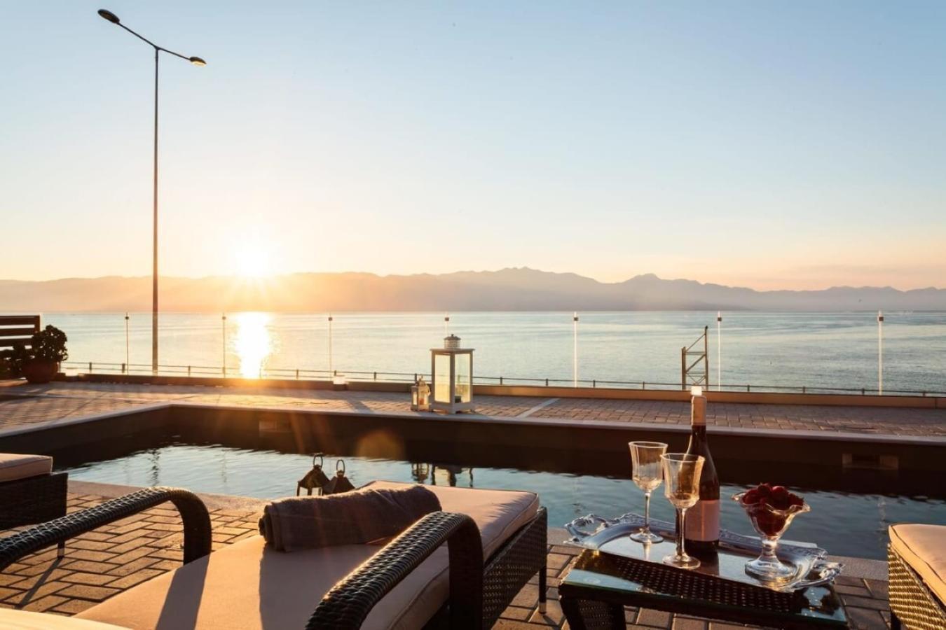 Seaside Summer Bliss - Aurora Luxury Pool Paradise Petalidi Luaran gambar